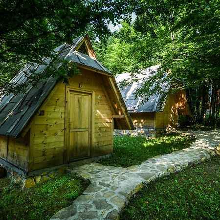 فندق Camp Divlja Rijeka Hum المظهر الخارجي الصورة