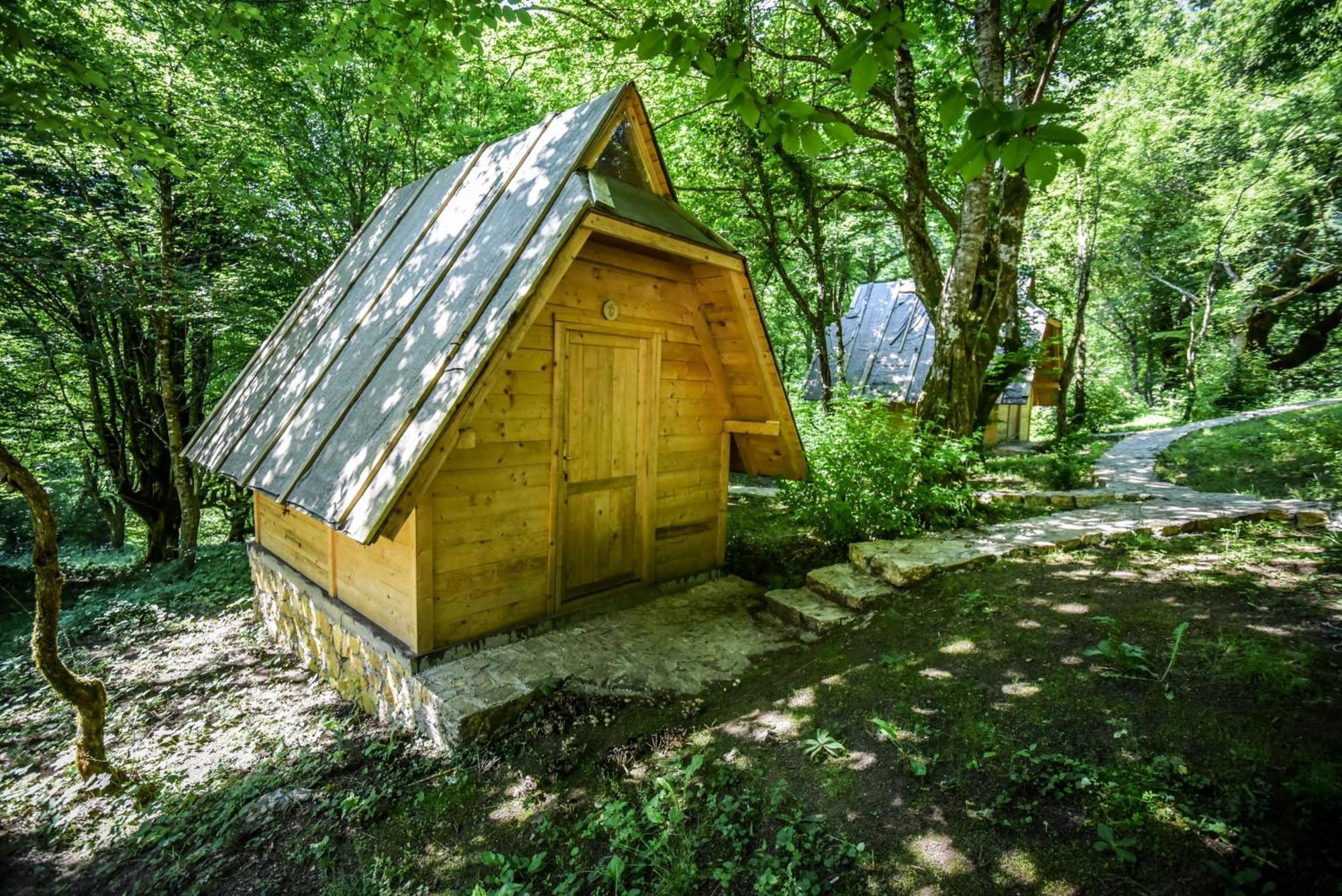 فندق Camp Divlja Rijeka Hum المظهر الخارجي الصورة