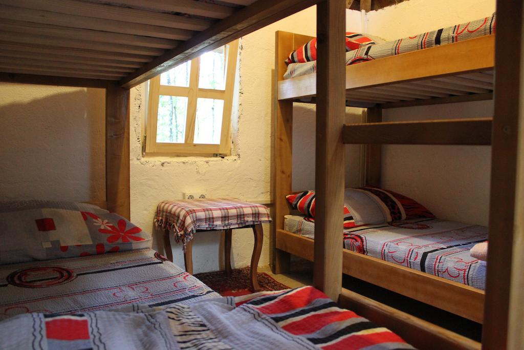 فندق Camp Divlja Rijeka Hum الغرفة الصورة