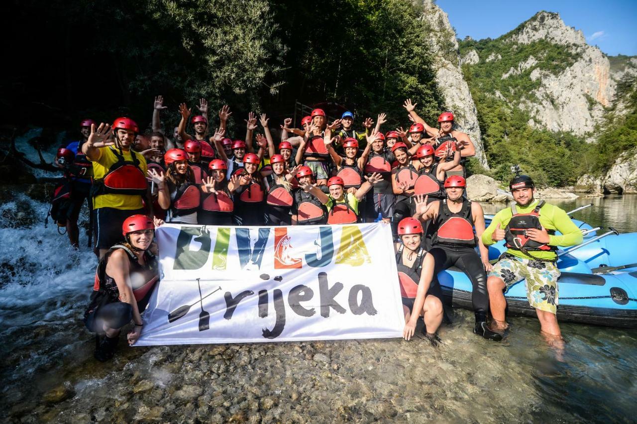 فندق Camp Divlja Rijeka Hum المظهر الخارجي الصورة